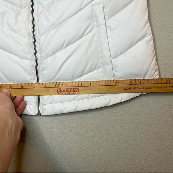 Women’s Size Small White Puffer Vest Eddie Bauer Premium Goose Down Nordic Style - Picture 13 of 16